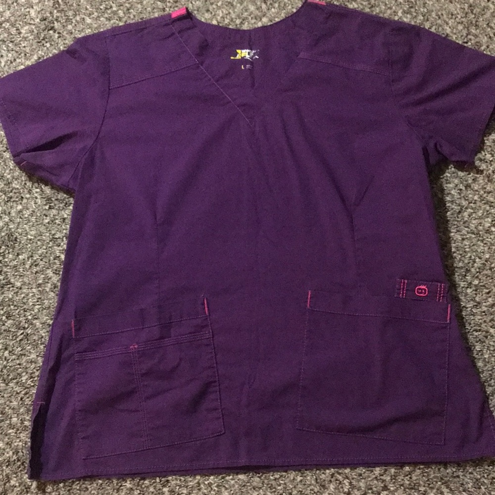 Wonder Wink Scrub Top